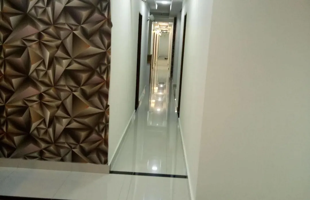 Hotel Heaven Lodge-1